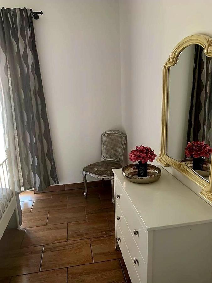 Studio Apartmant Leona With Parking Place Split Extérieur photo