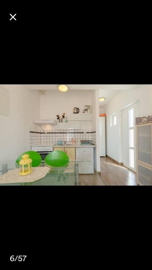 Studio Apartmant Leona With Parking Place Split Extérieur photo
